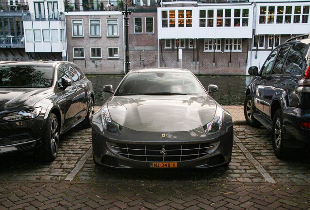 Ferrari FF
