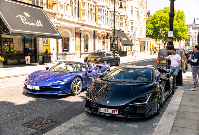 Lamborghini Revuelto
