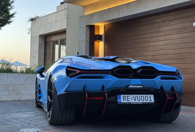 Lamborghini Revuelto