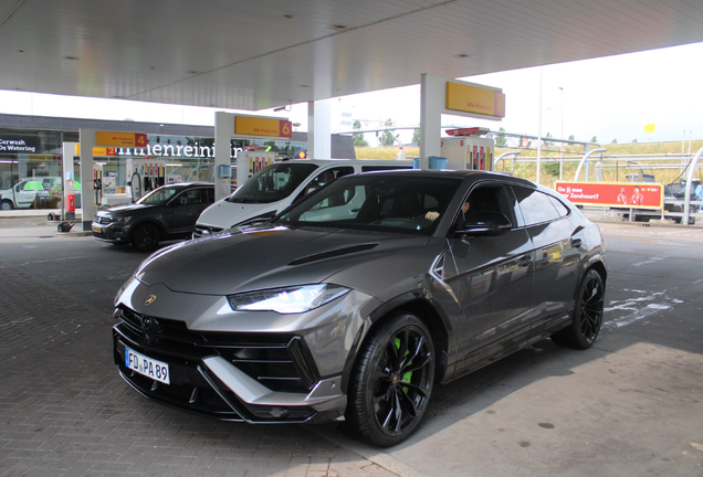 Lamborghini Urus S