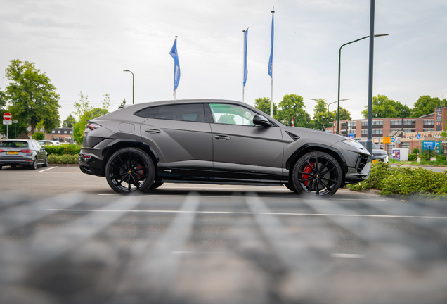 Lamborghini Urus S