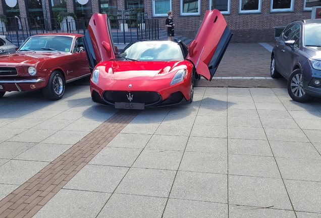 Maserati MC20