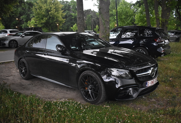 Mercedes-AMG E 63 S W213