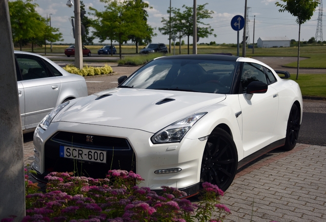 Nissan GT-R 2014