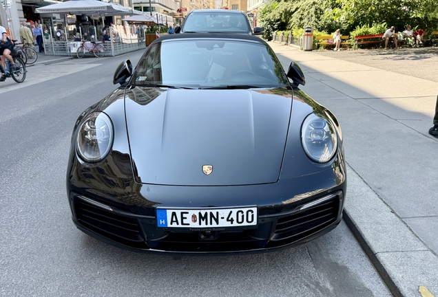 Porsche 992 Carrera 4 GTS Cabriolet
