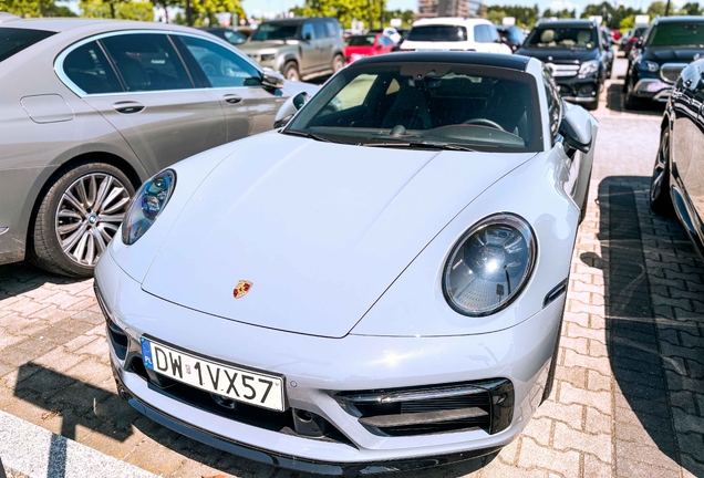 Porsche 992 Carrera 4S