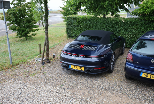 Porsche 992 Carrera 4S Cabriolet