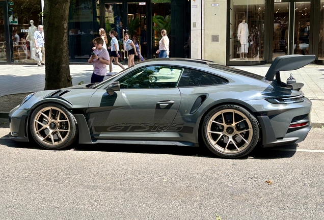 Porsche 992 GT3 RS Weissach Package