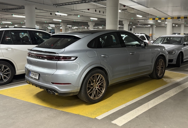 Porsche Cayenne Coupé Turbo E-Hybrid