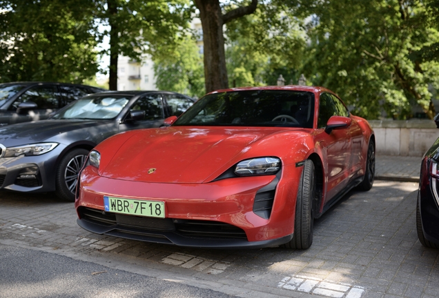 Porsche Taycan GTS