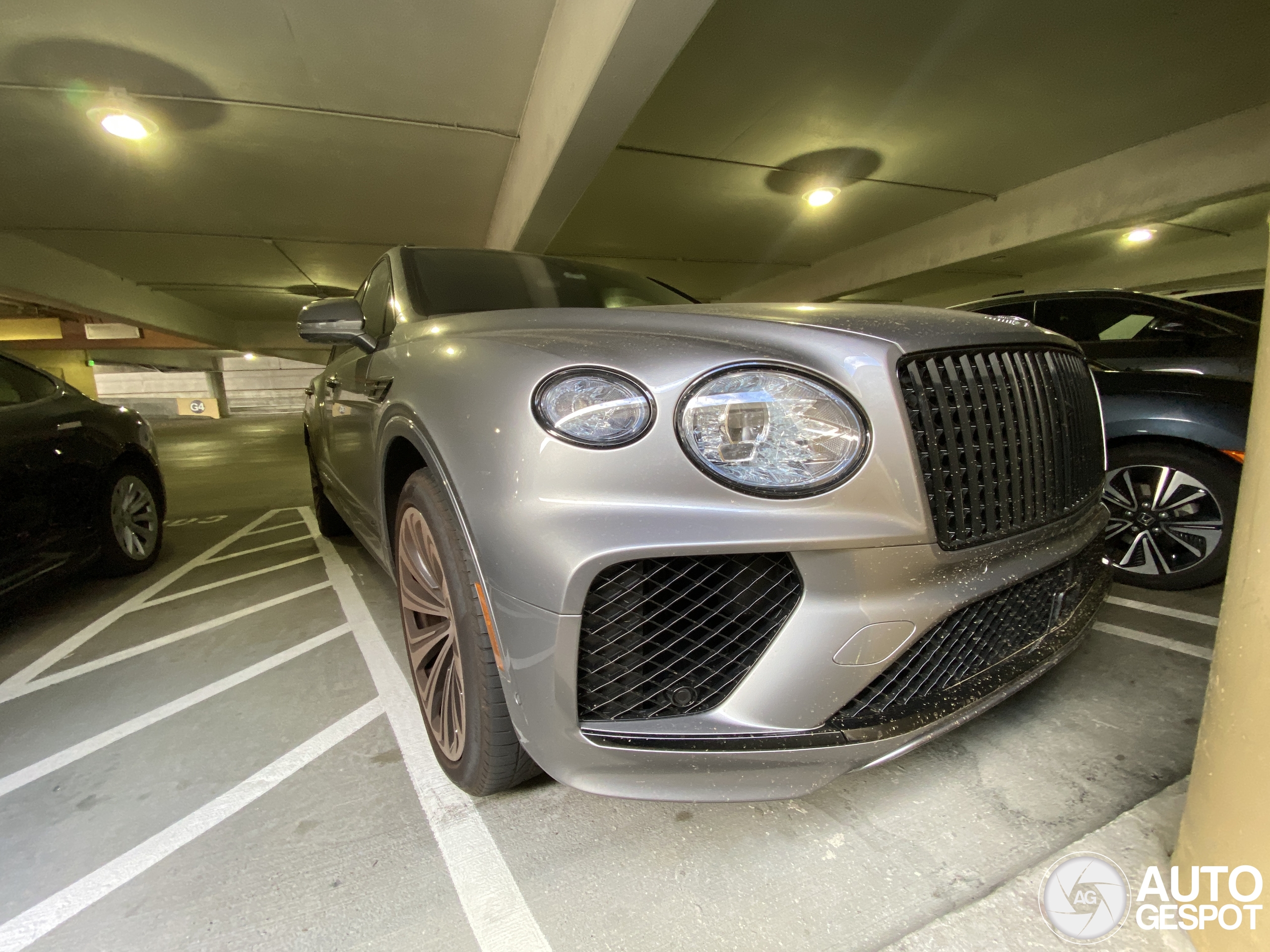 Bentley Bentayga Azure 2024