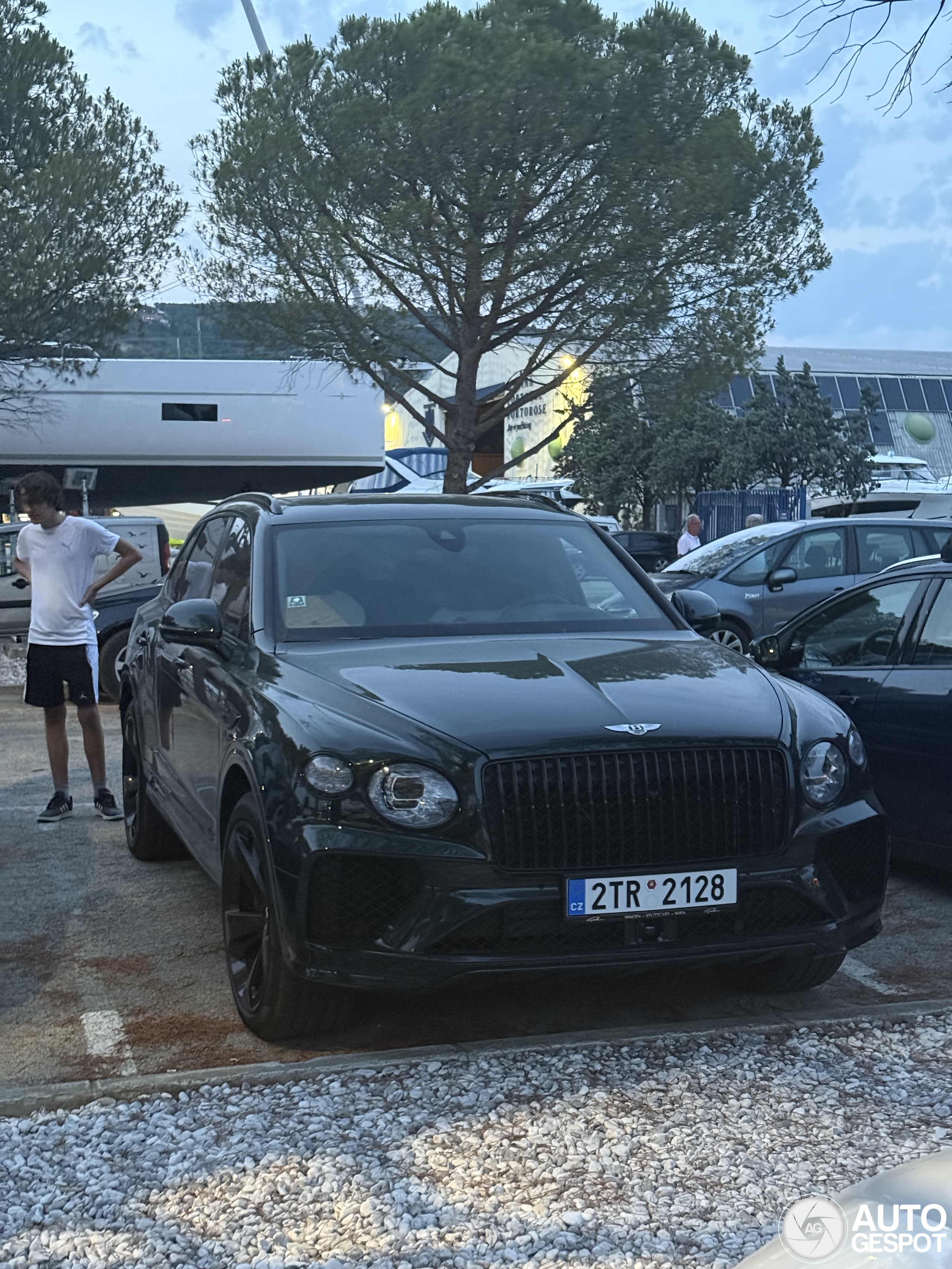 Bentley Bentayga Azure