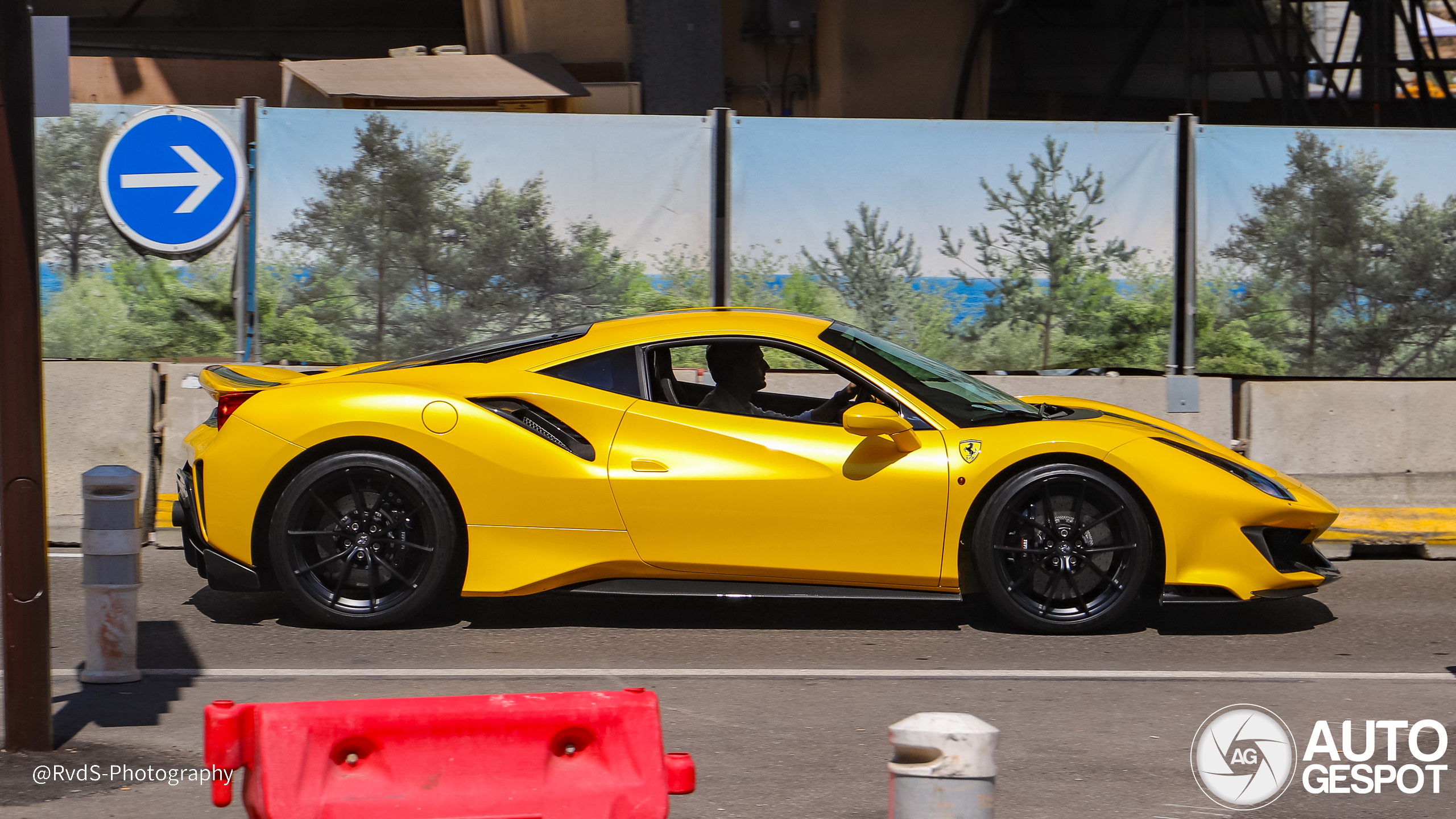Ferrari 488 Pista