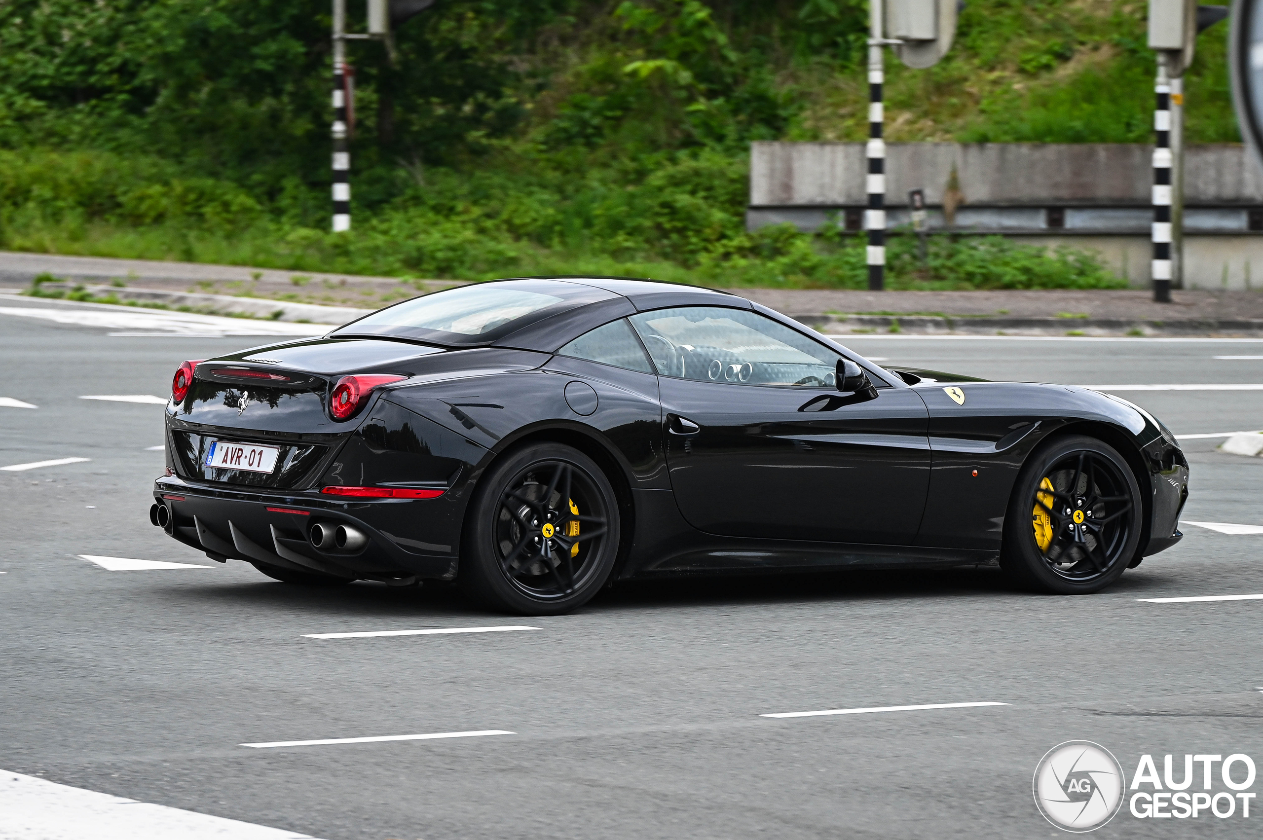 Ferrari California T