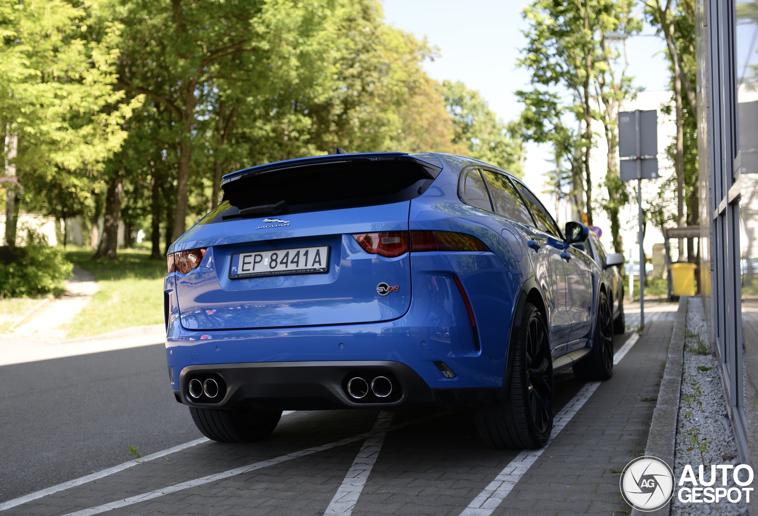 Jaguar F-PACE SVR