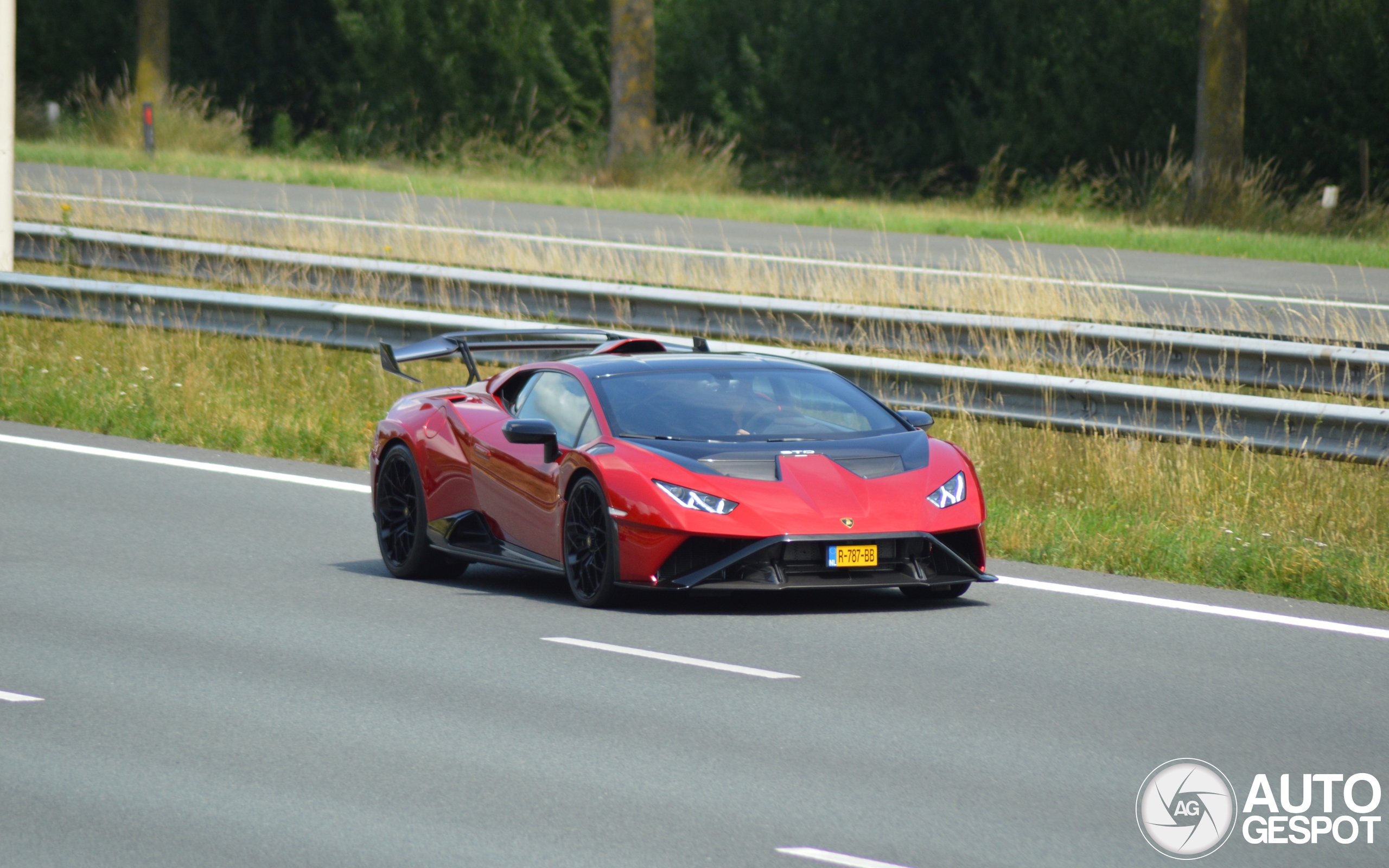 Lamborghini Huracán LP640-2 STO
