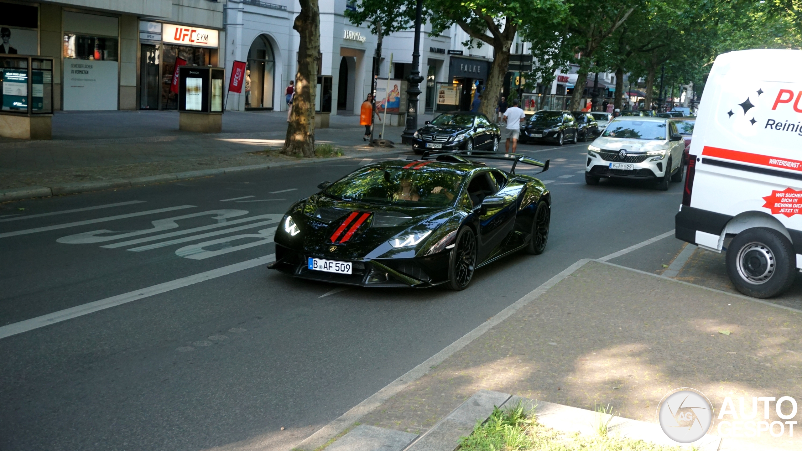 Lamborghini Huracán LP640-2 STO