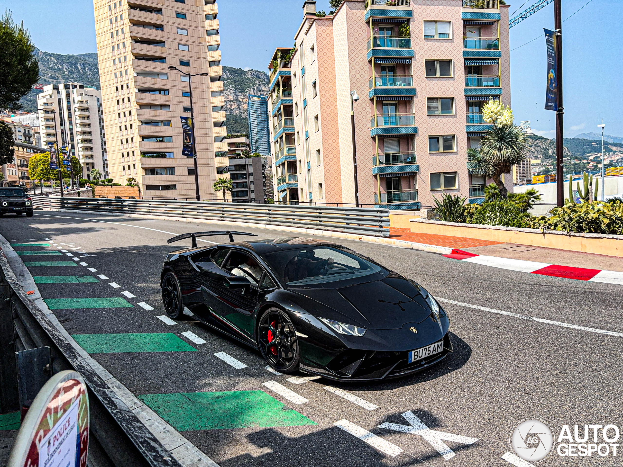 Lamborghini Huracán LP640-4 Performante