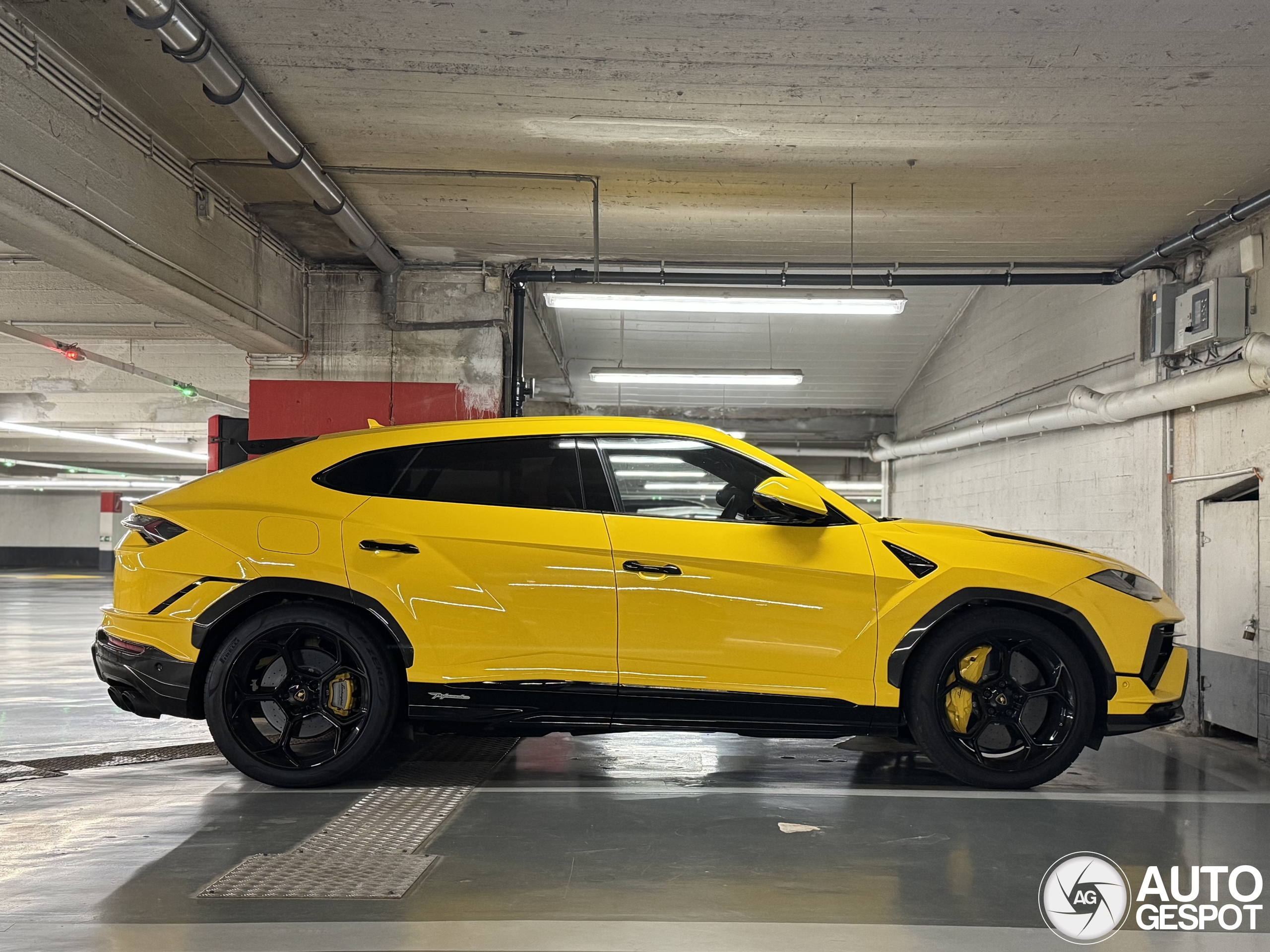 Lamborghini Urus Performante