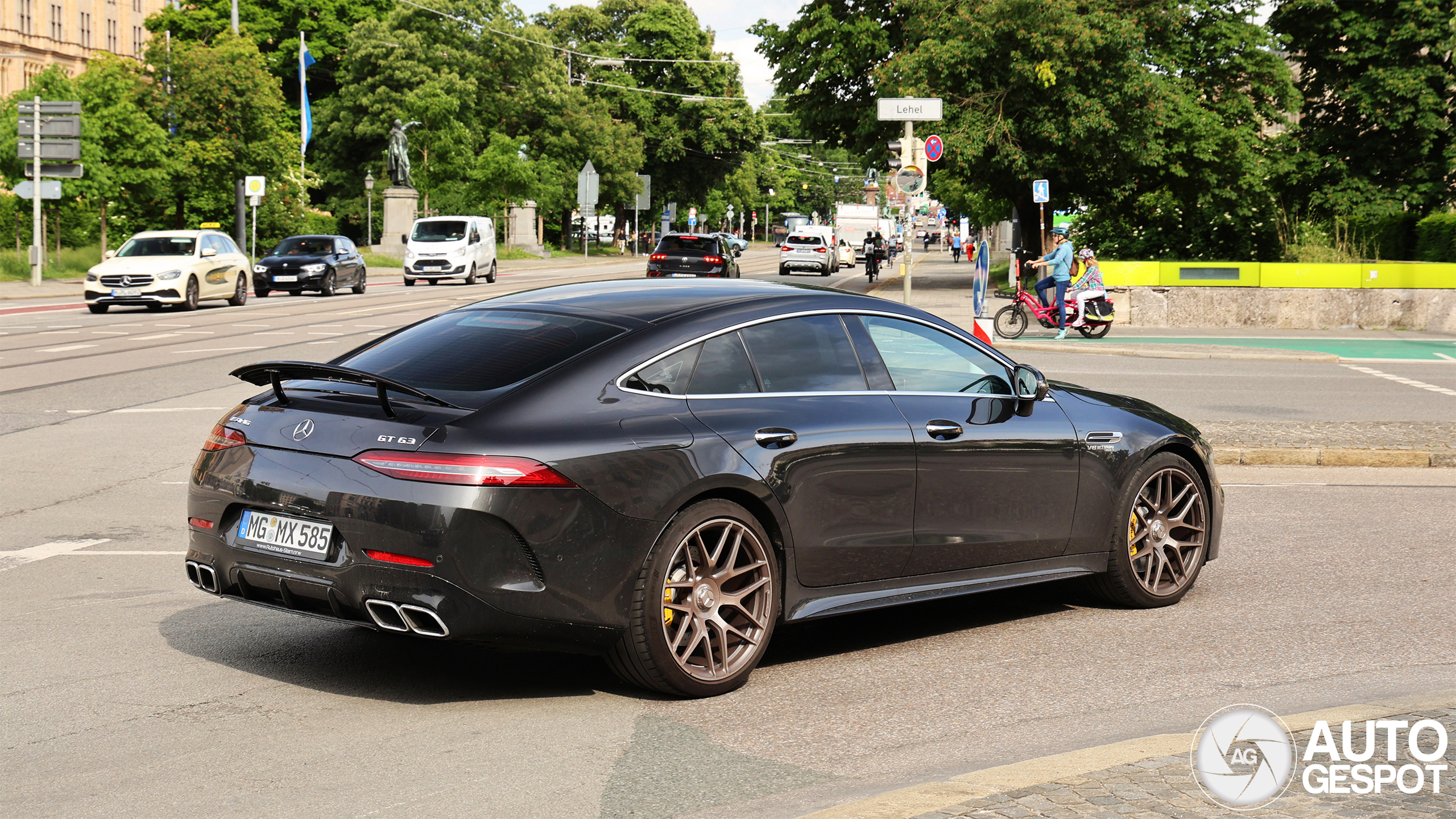 Mercedes-AMG GT 63 X290
