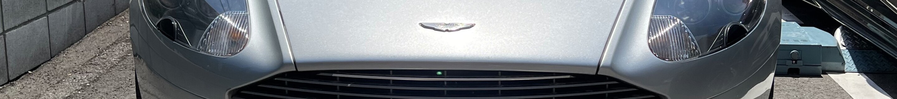 Aston Martin DB9