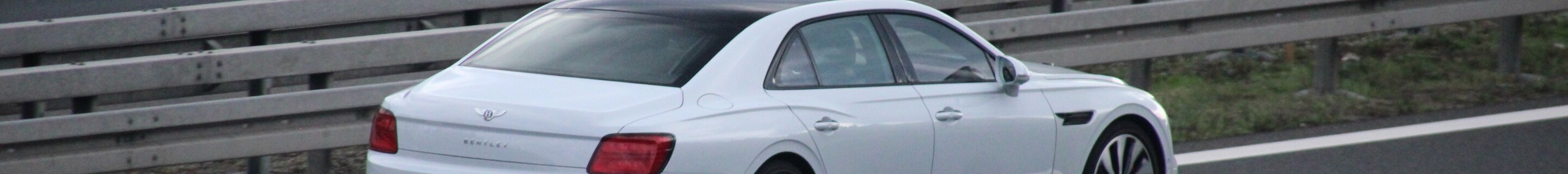 Bentley Flying Spur V8 2021