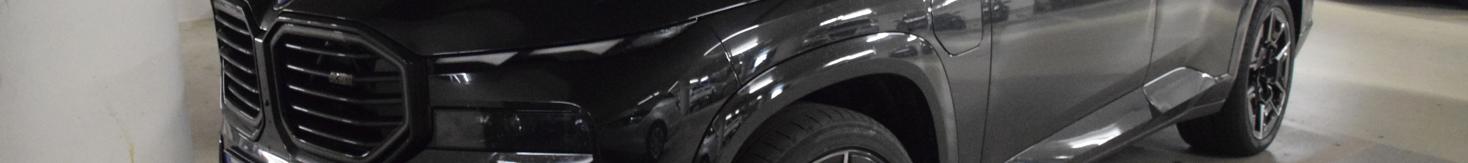 BMW XM G09