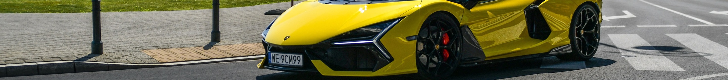 Lamborghini Revuelto