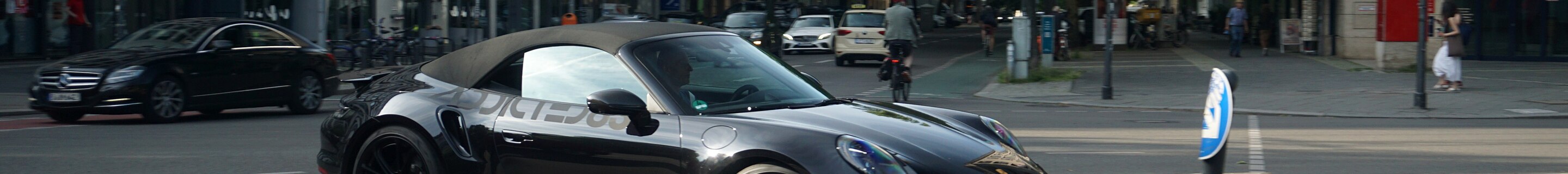 Porsche 992 Turbo S Cabriolet