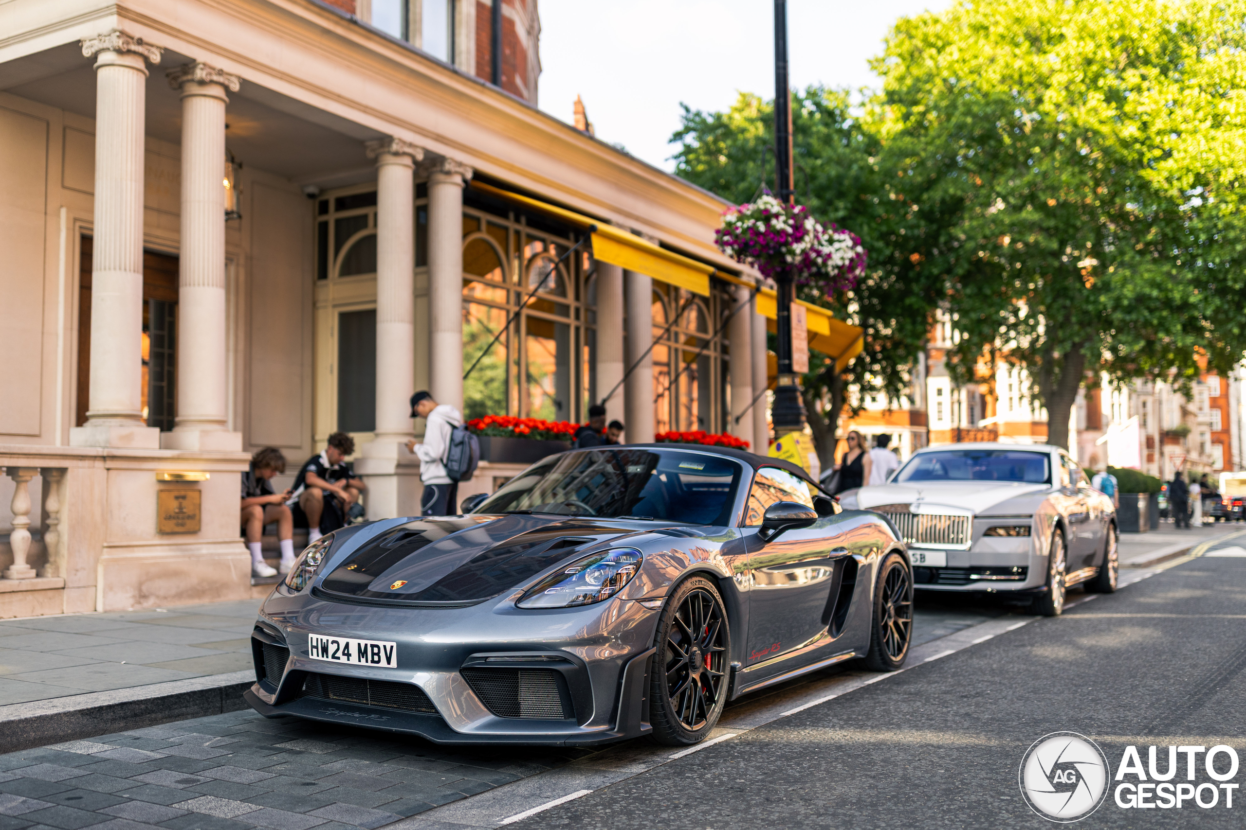 Porsche 718 Spyder RS Weissach Package