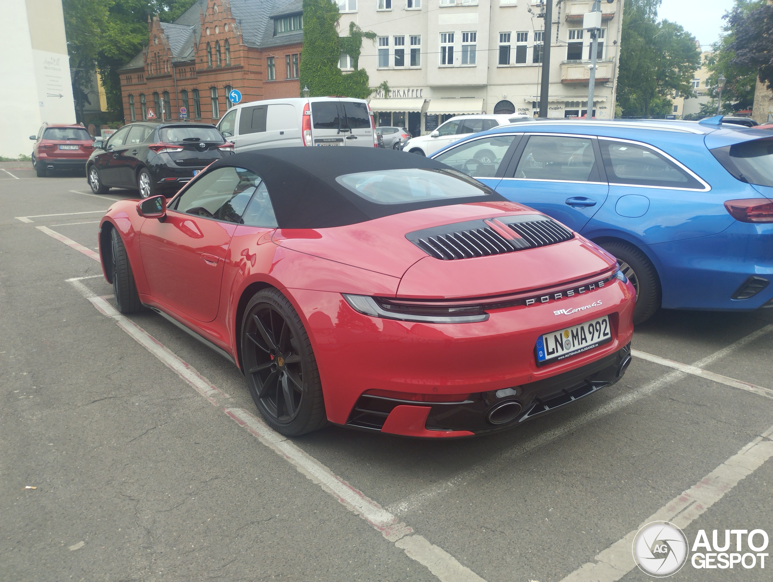 Porsche 992 Carrera 4S Cabriolet