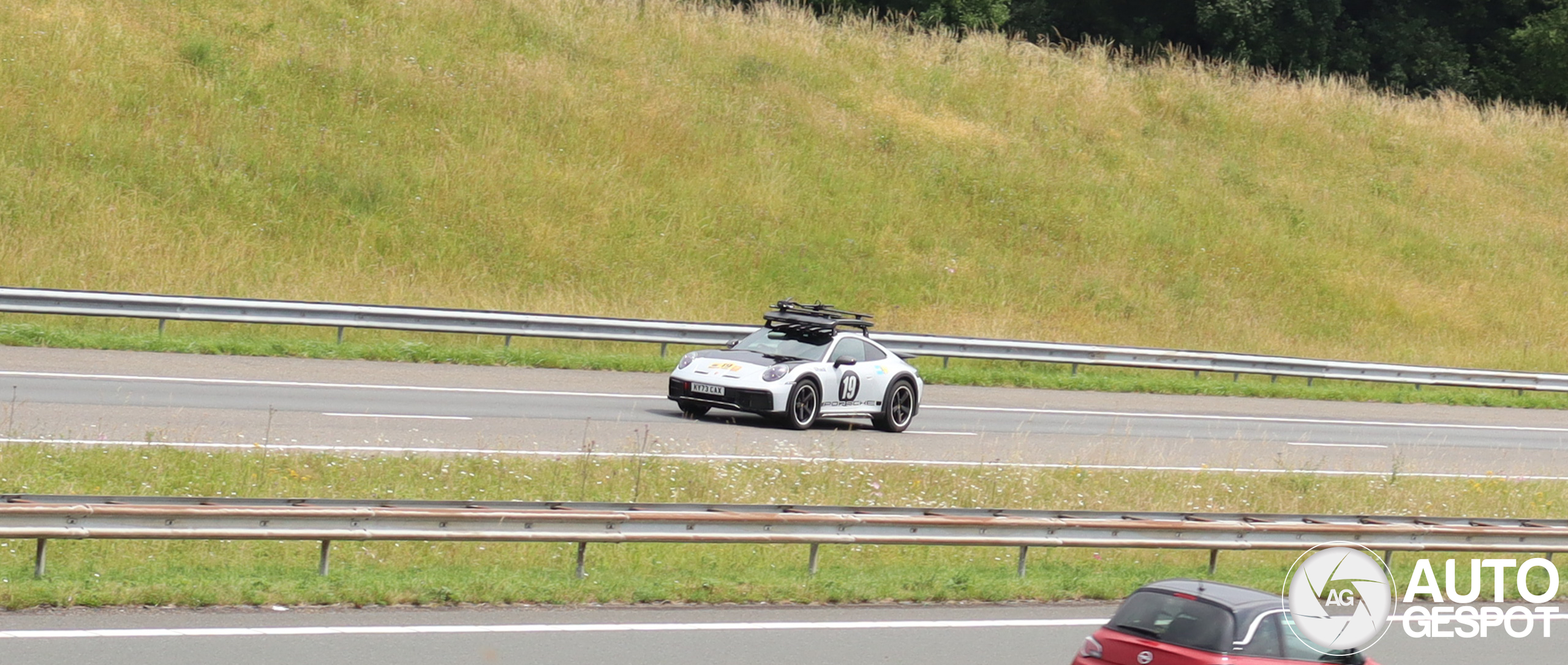 Porsche 992 Dakar