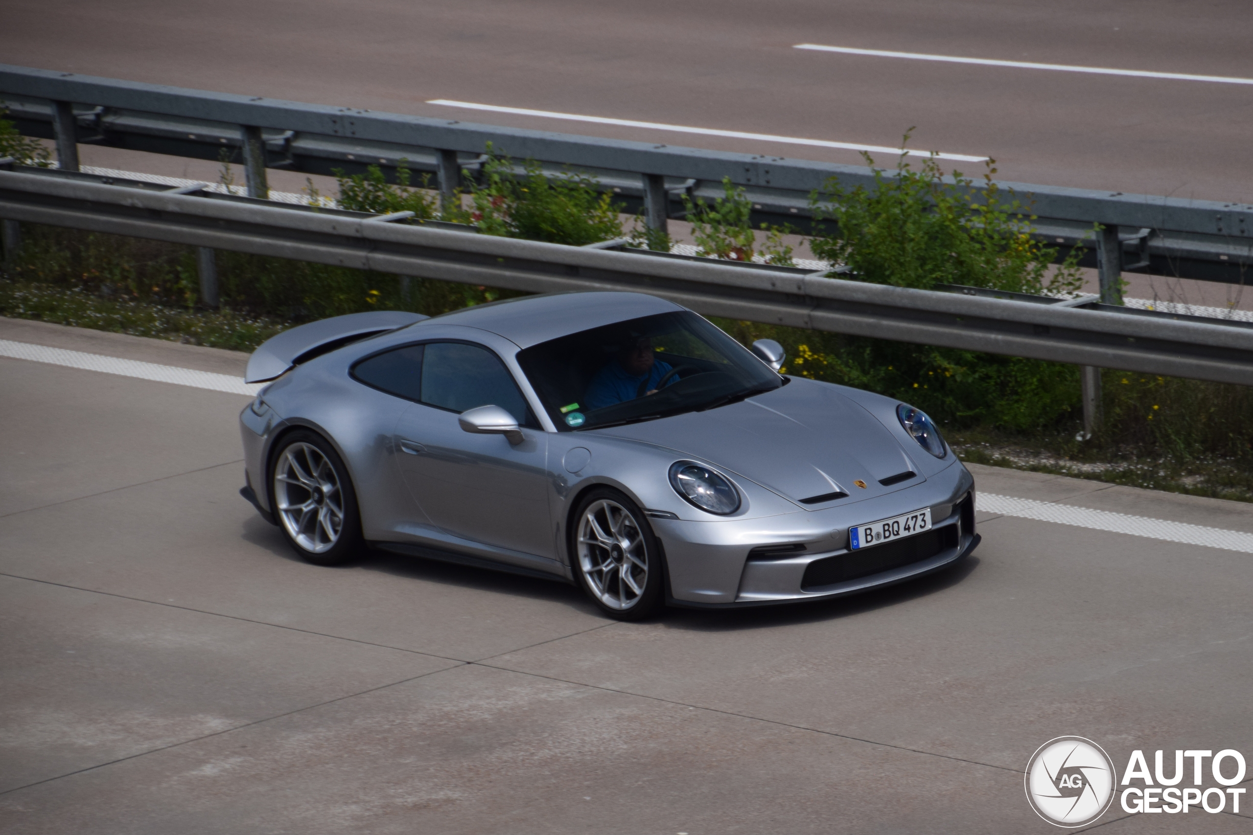 Porsche 992 GT3 Touring