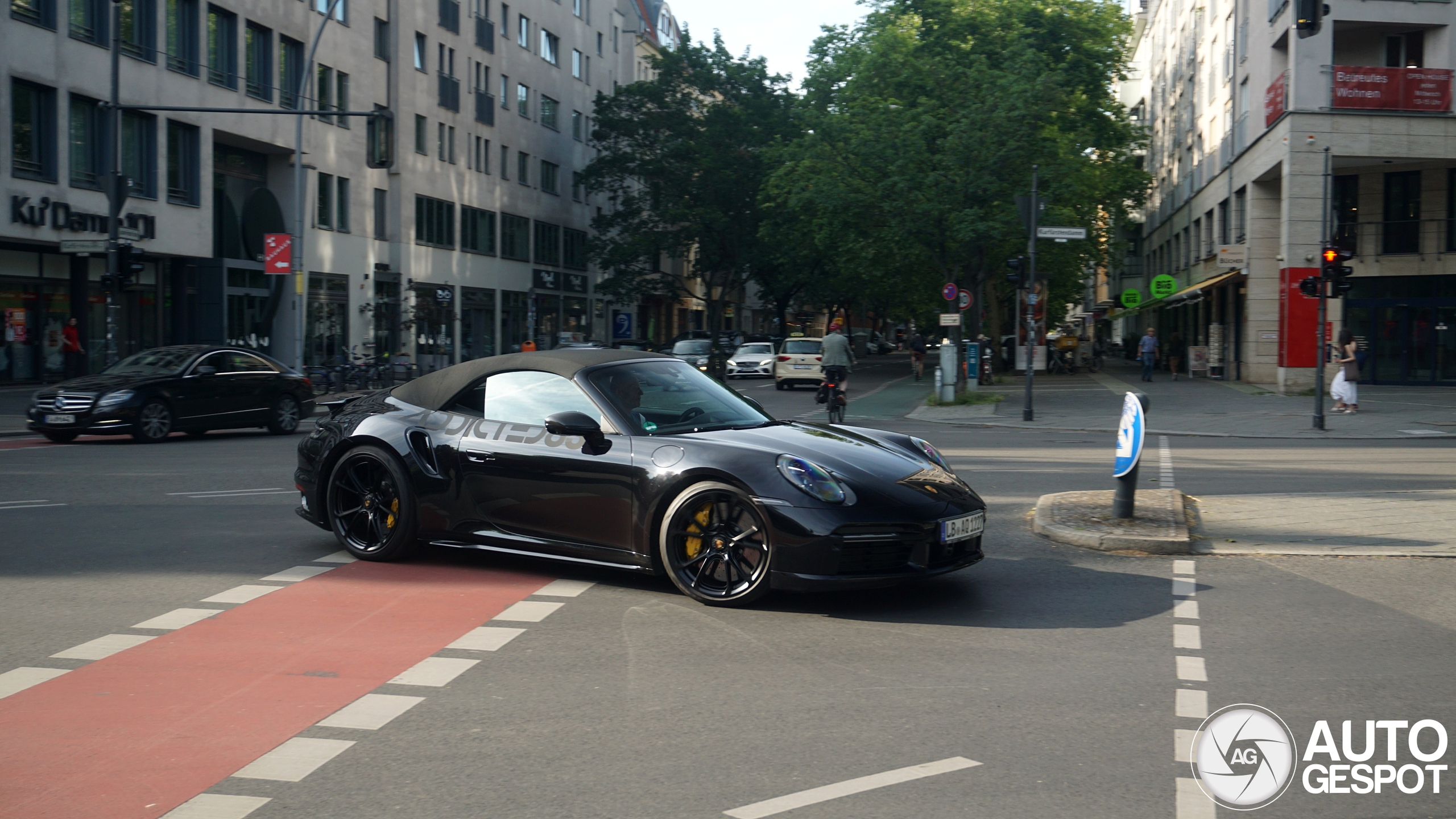 Porsche 992 Turbo S Cabriolet