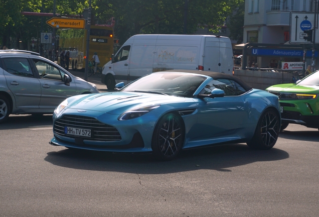 Aston Martin DB12 Volante