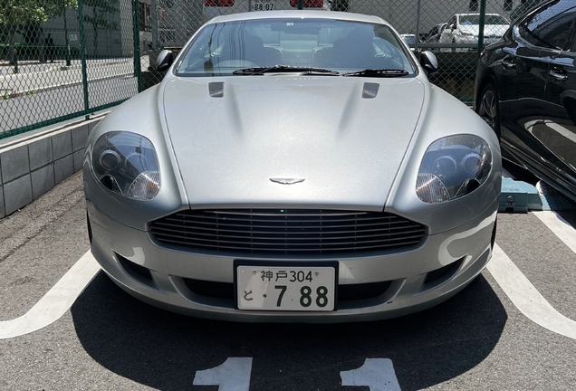 Aston Martin DB9