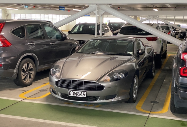 Aston Martin DB9