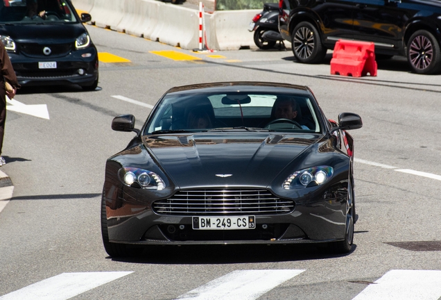 Aston Martin V8 Vantage S