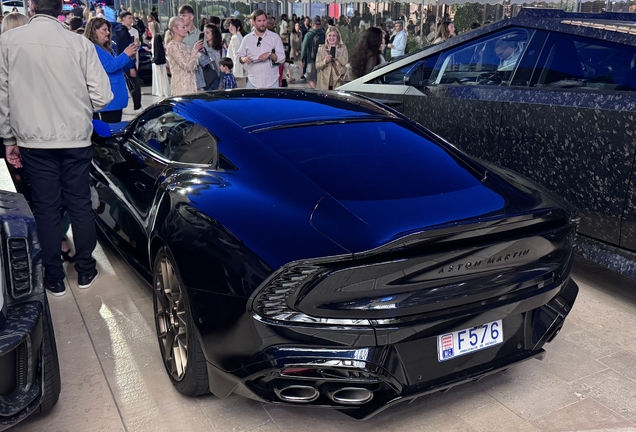 Aston Martin Vanquish 2025