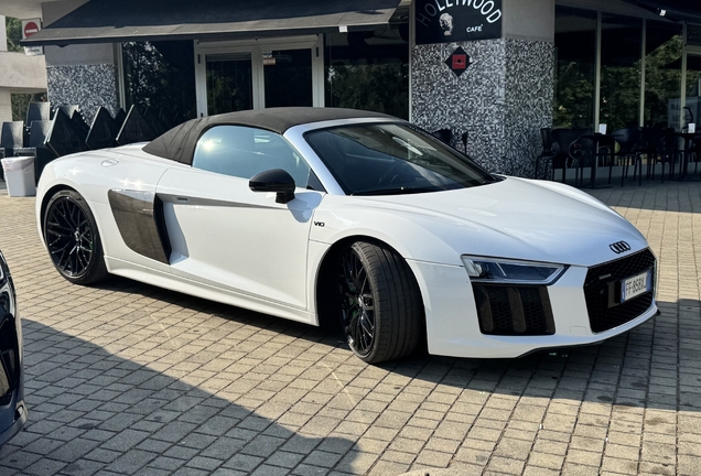 Audi R8 V10 Spyder 2016