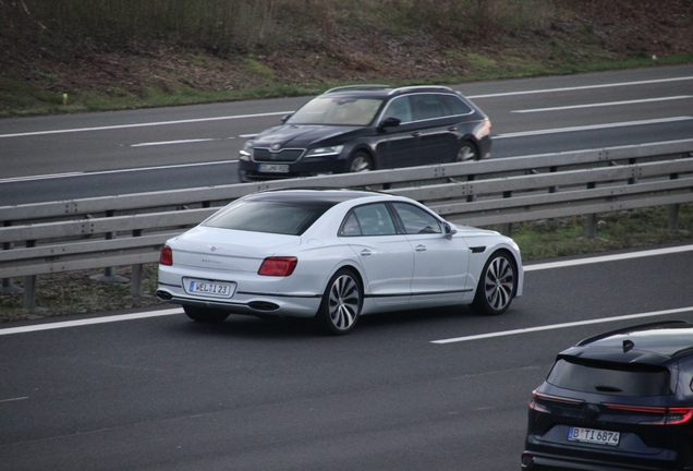 Bentley Flying Spur V8 2021