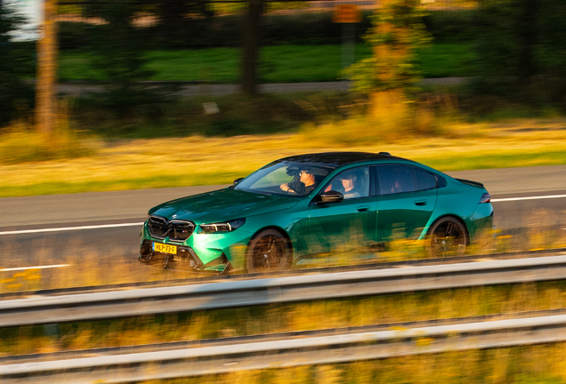 BMW M5 G90