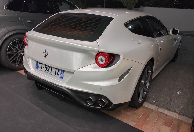 Ferrari FF