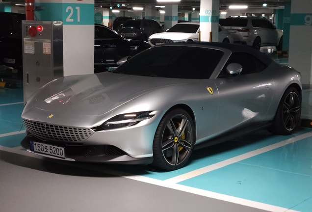 Ferrari Roma Spider