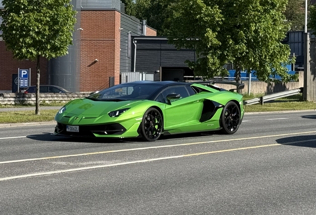 Lamborghini Aventador LP770-4 SVJ Roadster