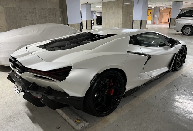 Lamborghini Revuelto