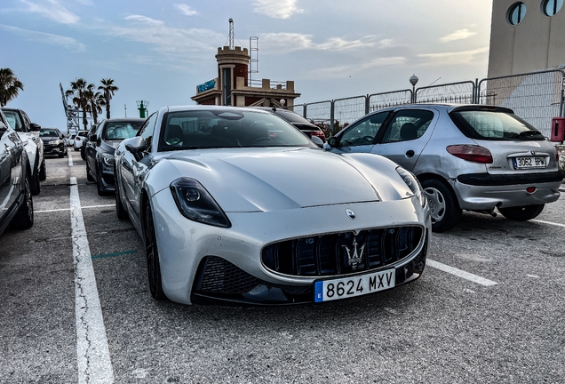 Maserati GranTurismo Modena 2023