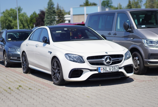 Mercedes-AMG E 63 S W213