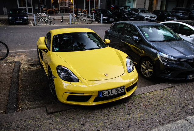 Porsche 718 Cayman S