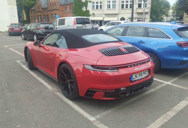 Porsche 992 Carrera 4S Cabriolet